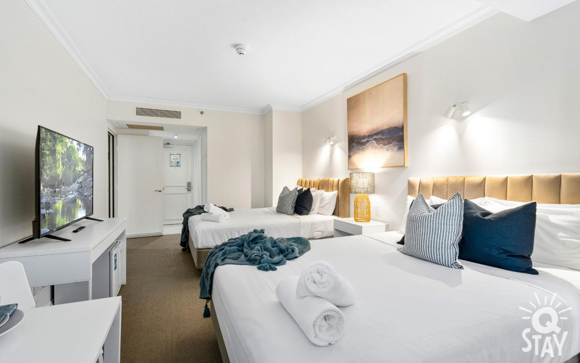 Legends Surfers Paradise Mid Week Madness Deal - Q Stay Gold Coast Exterior photo